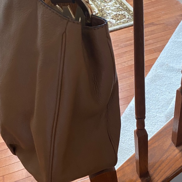 Michael Kors Tan Leather Shoulder Bag - Picture 5 of 16